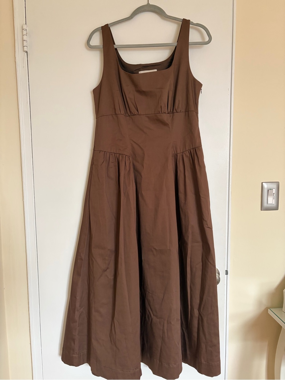 LOFT Seamed Waist Midi Pocket Dress in Cocoa Bliss Size 8 NWT - Picture 2 of 4